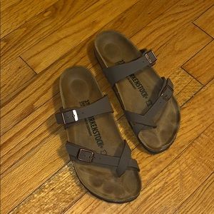 Birkenstock Mayari sandal